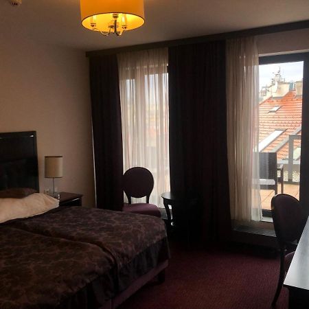 Residence Helmova Praag Buitenkant foto