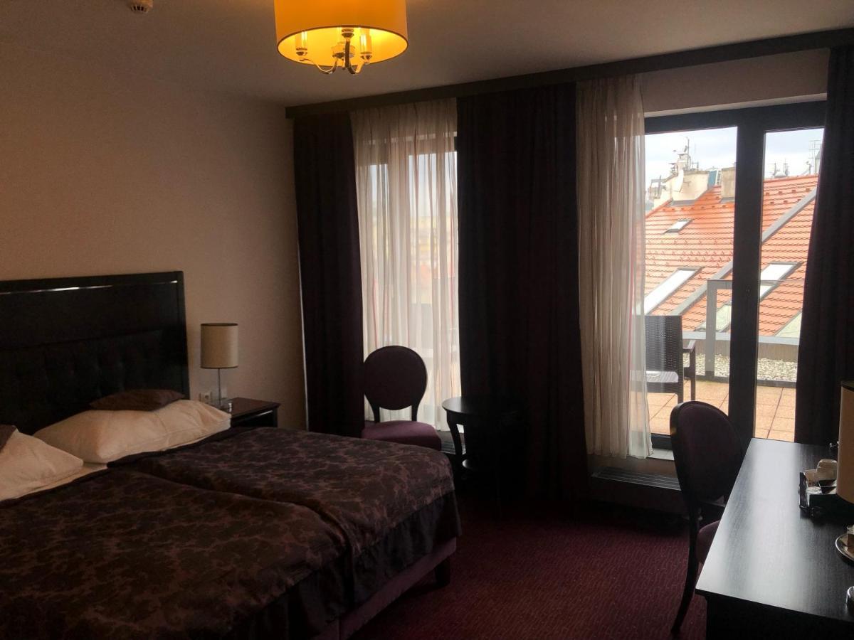 Residence Helmova Praag Buitenkant foto